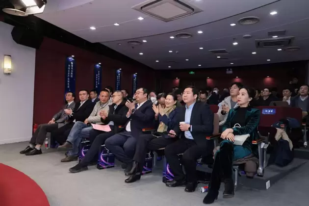 北京具身智能机器人产业链融通合作大会圆满落幕 加速产业协同与商业化落地(图3) 北京具身智能机器人产业链融通合作大会圆满落幕 加速产业协同与商业化落地(图3)