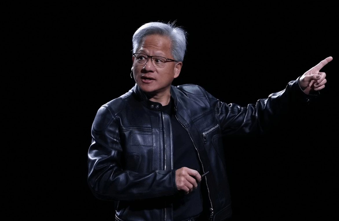 模型免费送，英伟达卖断货？老黄这一招，才是顶(图13)