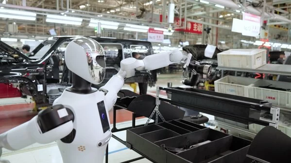 千台机器人即将上岗，中国智能制造的秘密武器竟然是它(图2)