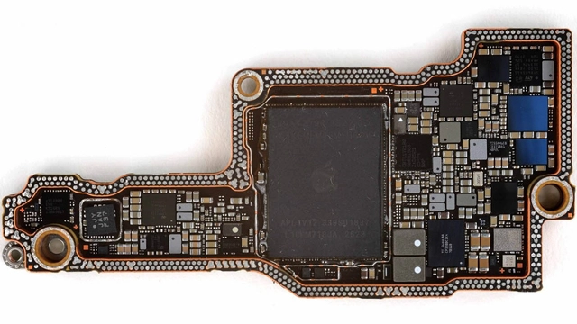 iPhone 18价格悬了，竟是因为这个关键零件暴涨230%(图1)