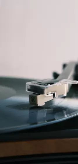 年轻人的第一台黑胶唱机，竟然把专业体验藏进了一体式设计(图7)